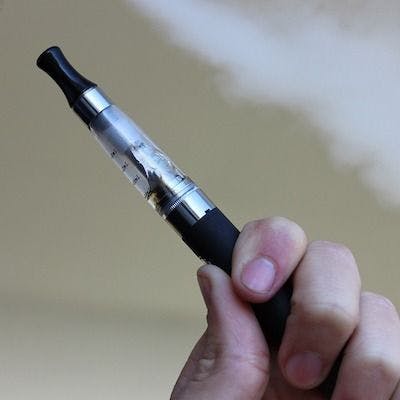 For Quitting, E-Cigarettes Outperform Nicotine-Replacement Options