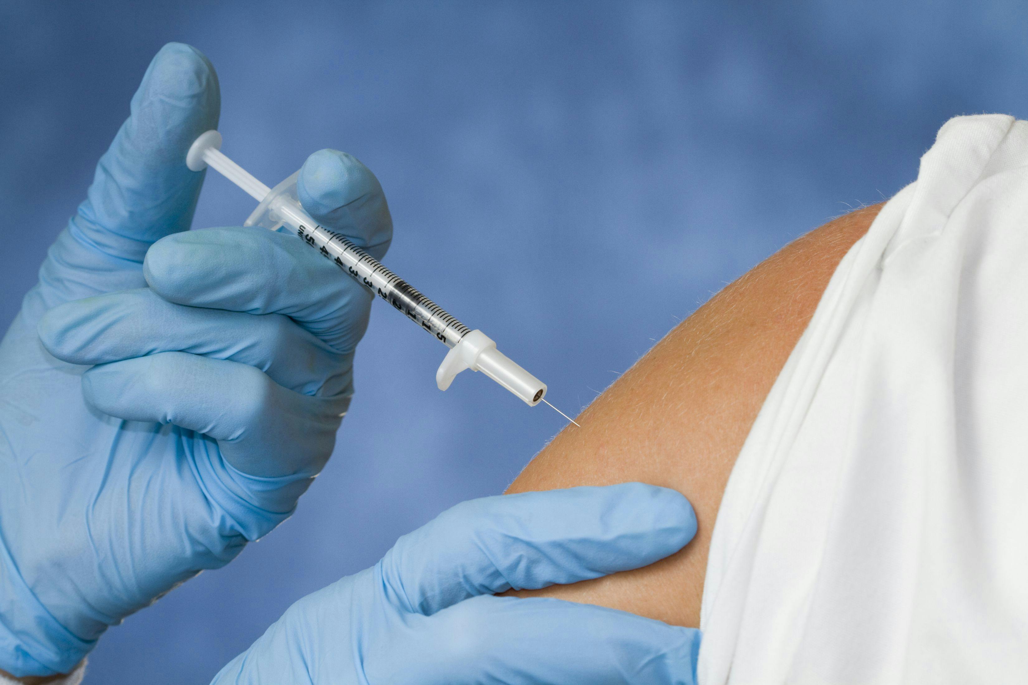 Flu Vaccine Underutilized, Provides Potential CV Benefit in High Risk Patients