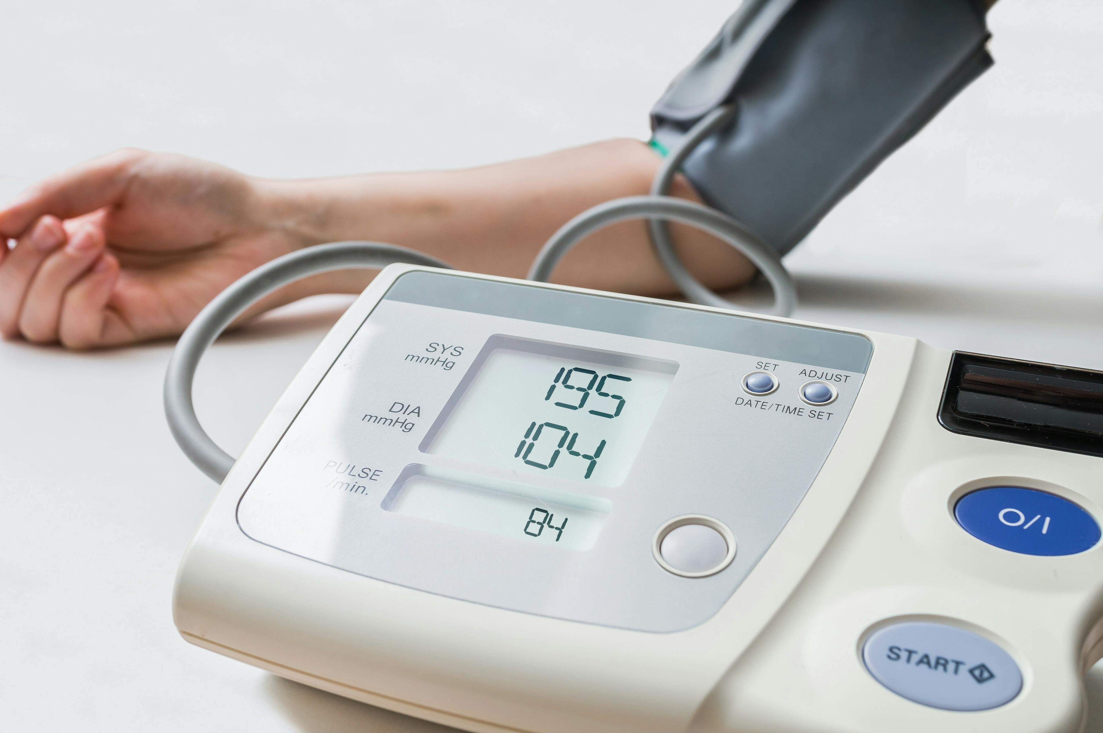 Heating pad reduces nocturnal supine hypertension, study shows. 