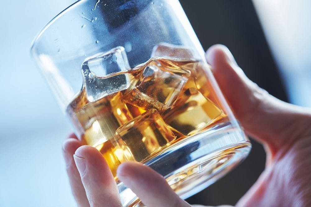 Alcohol consumption associated with spinal structural damage