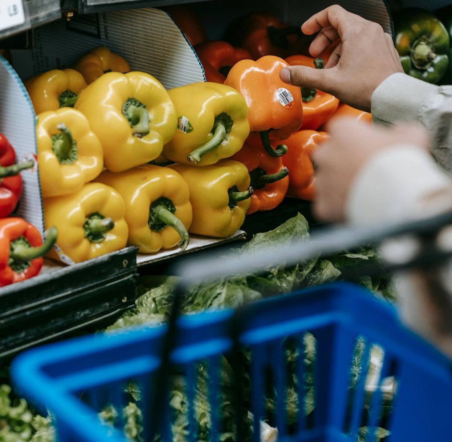 Vegetables in grocery store | Credit: Pexels