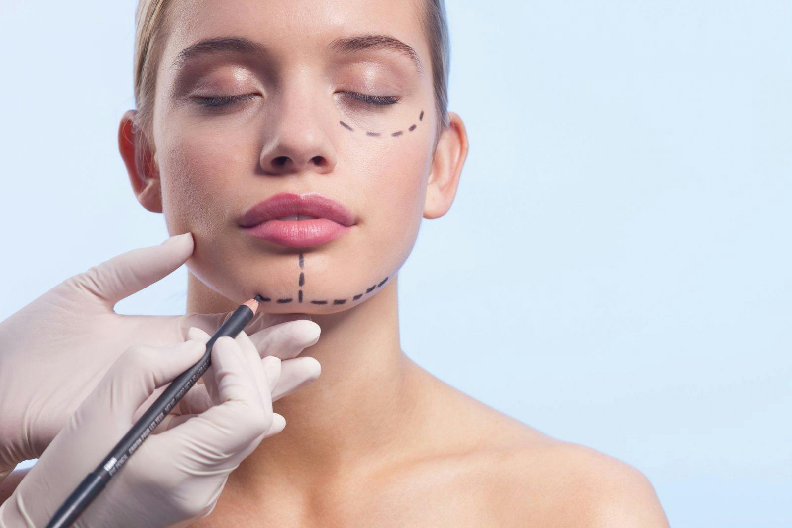 Plastic Surgery Procedures Fluctuate with the Economy